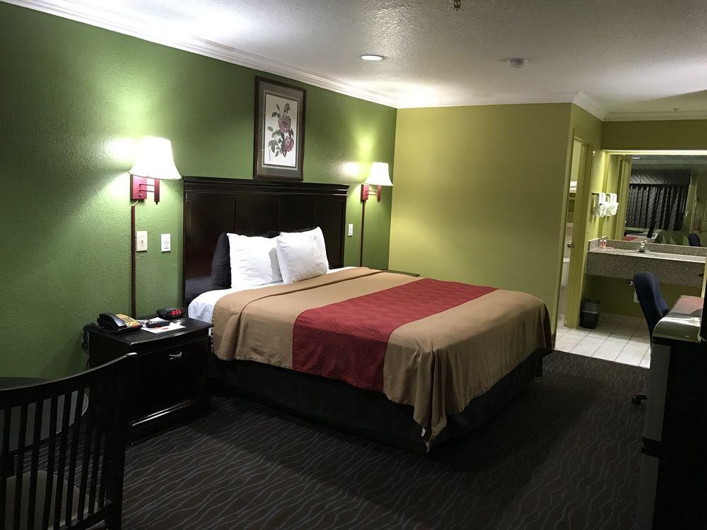 Express Inn Hobby Airport Хьюстон Экстерьер фото