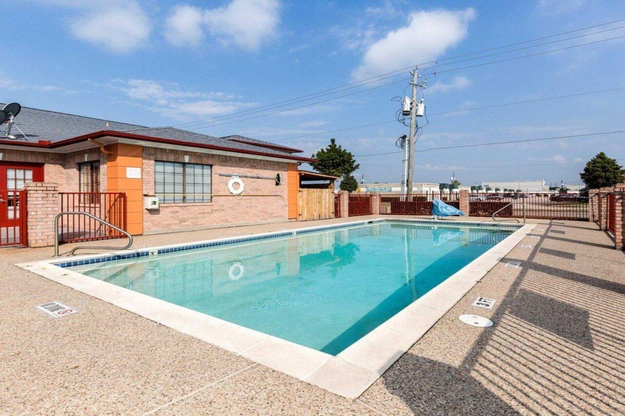 Express Inn Hobby Airport Хьюстон Экстерьер фото